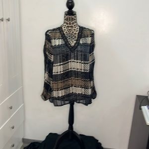 Jeff Gallamo blouse great detail on sleeves